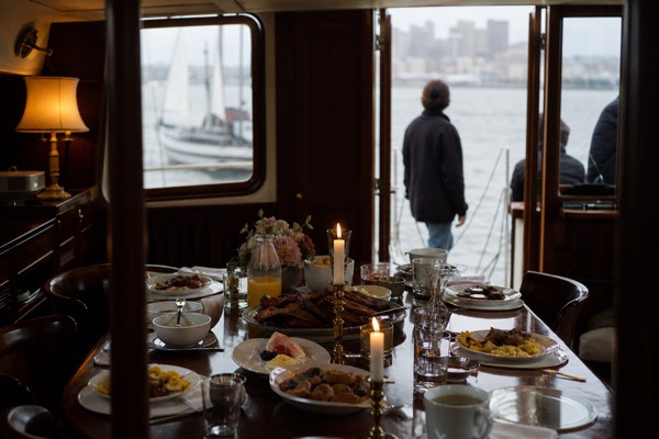 Manhattan Skyline Brunch Cruise with a Drink
